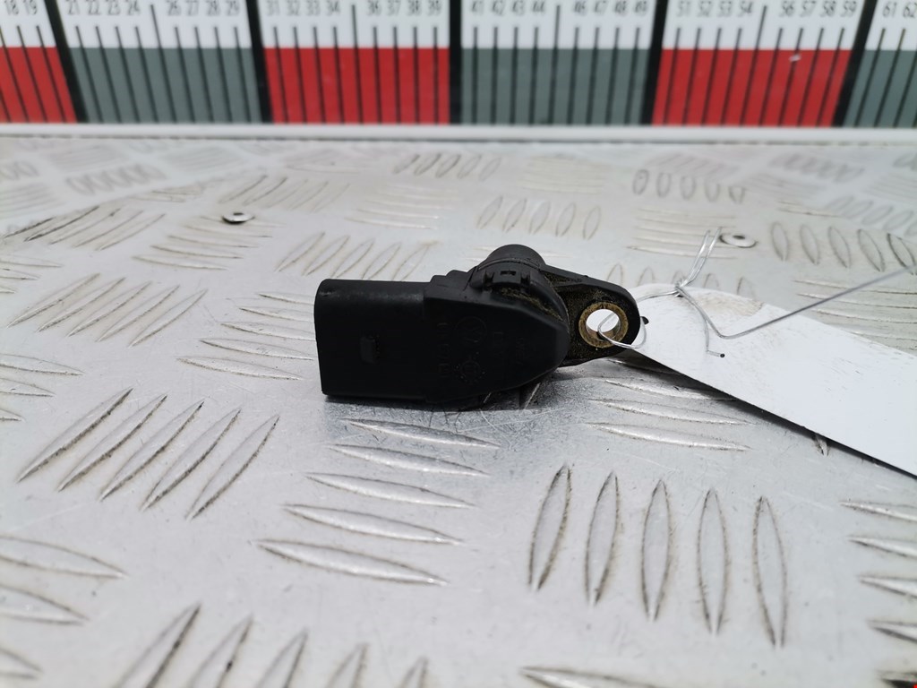 Датчик положения распредвала VOLKSWAGEN Golf IV 1997-2003