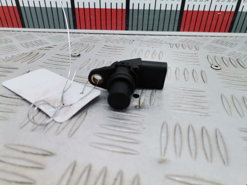 Датчик положения распредвала VOLKSWAGEN Golf IV 1997-2003