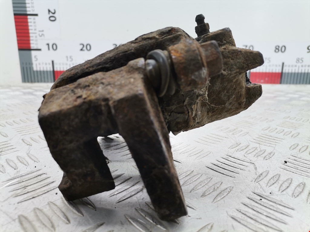 Суппорт задний левый MITSUBISHI Pajero IV 2006-2022