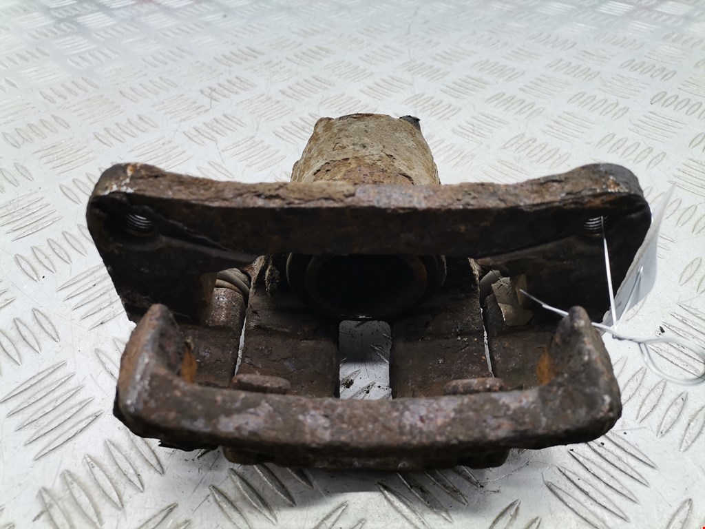 Суппорт задний левый MITSUBISHI Pajero IV 2006-2022