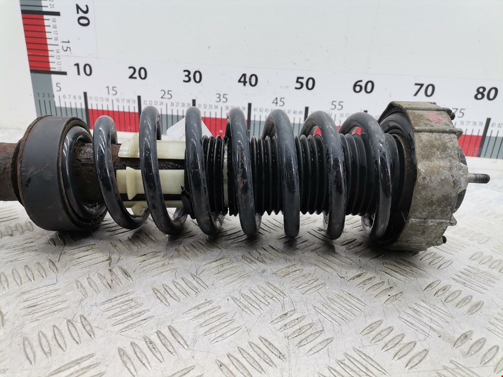 Амортизатор задний левый VOLKSWAGEN Touareg 2002-2010