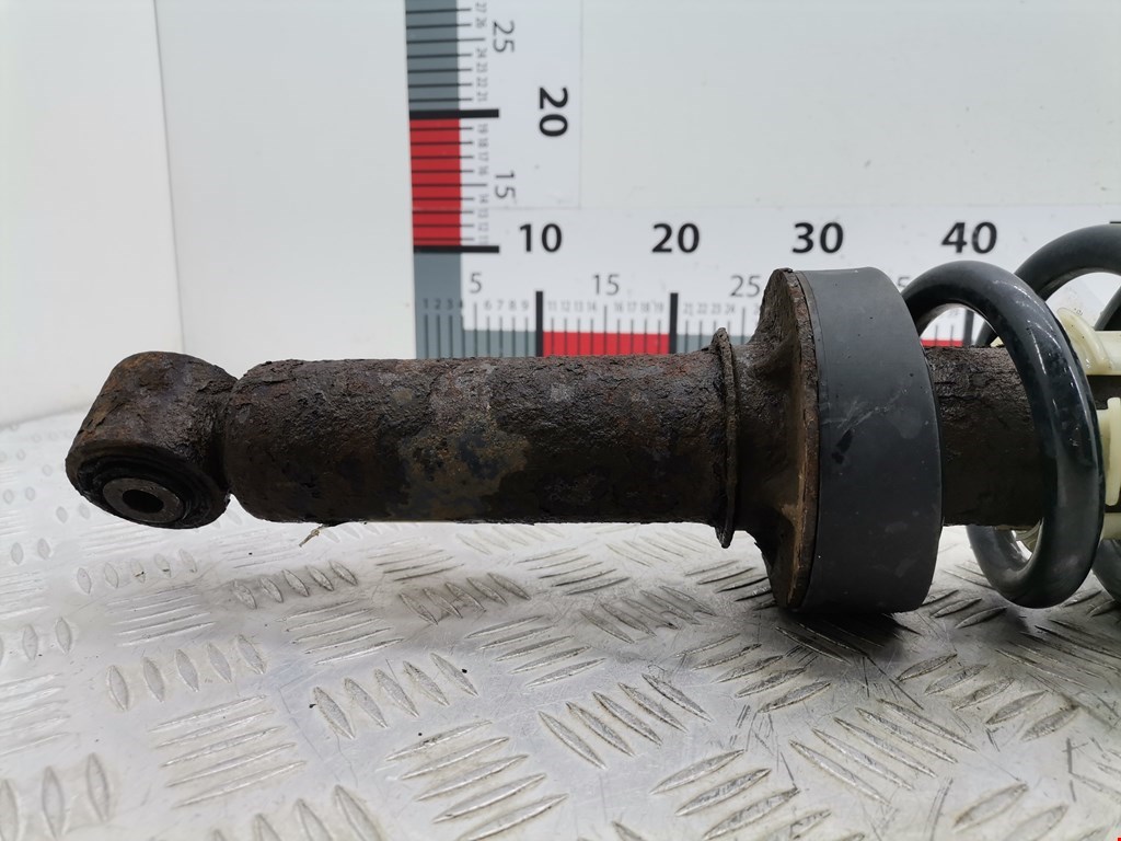 Амортизатор задний левый VOLKSWAGEN Touareg 2002-2010