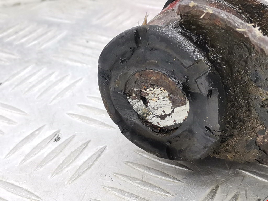 Рычаг задний правый VOLKSWAGEN Touareg 2002-2010