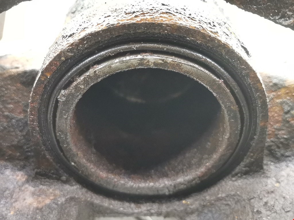 Суппорт передний левый PEUGEOT 207 2006-2015