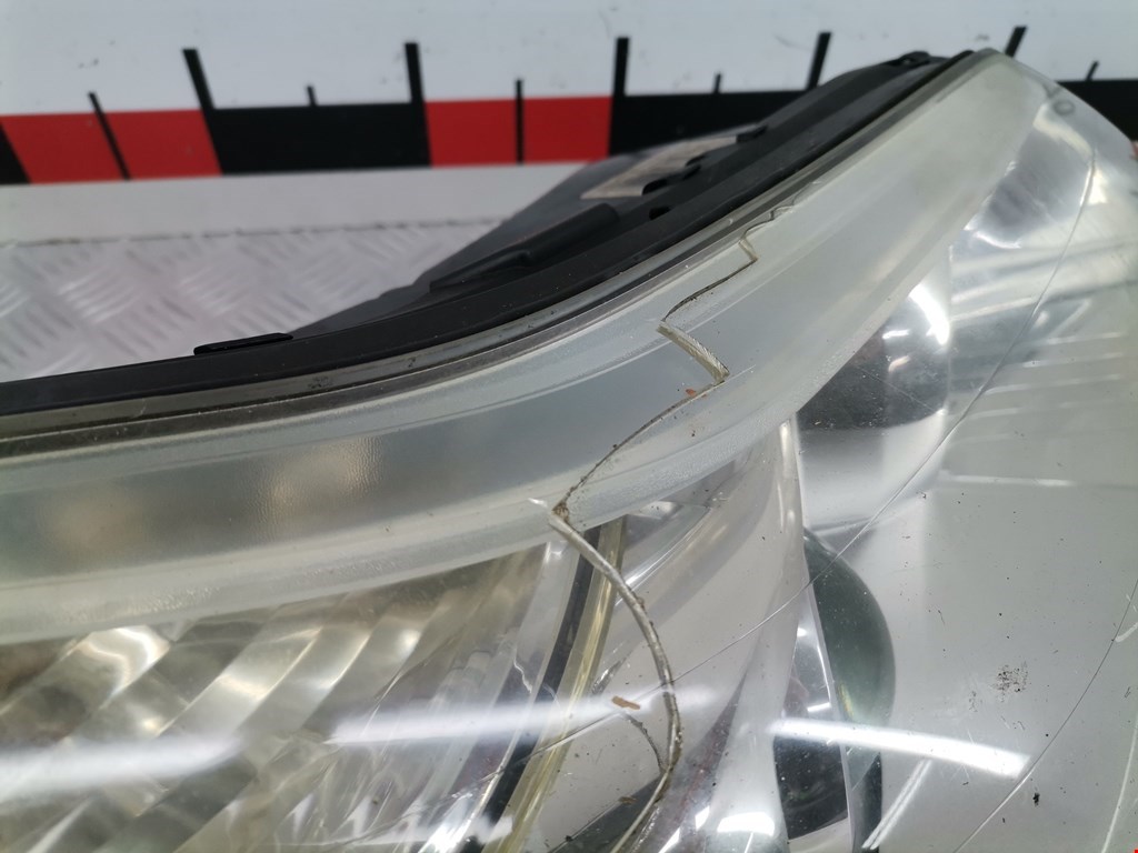 Фара правая CITROEN C5 I 2001-2008