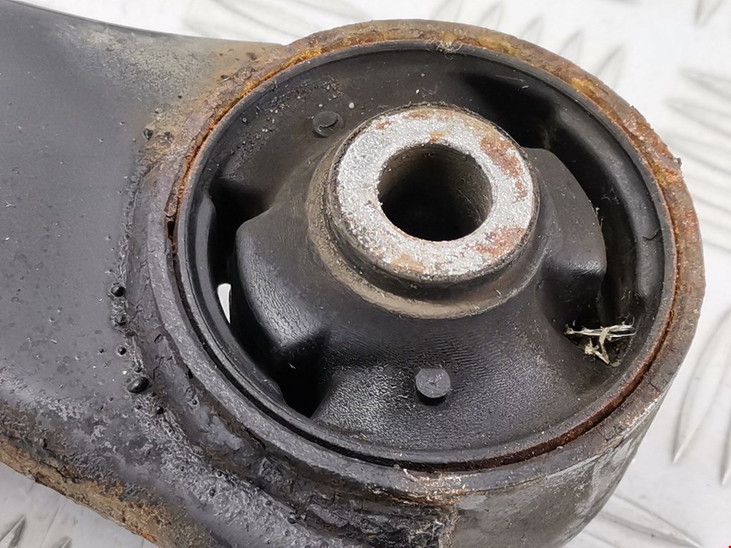 Рычаг передний левый KIA Magentis 2000-2006