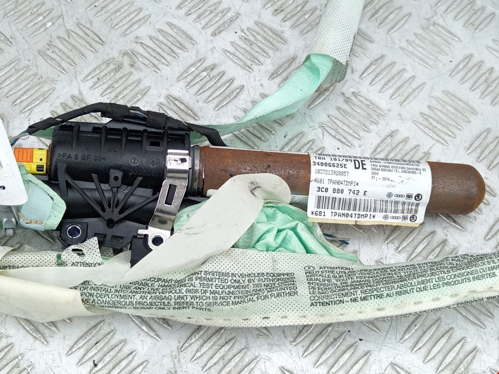 Подушка безопасности боковая (шторка) VOLKSWAGEN Passat B6 2005-2011