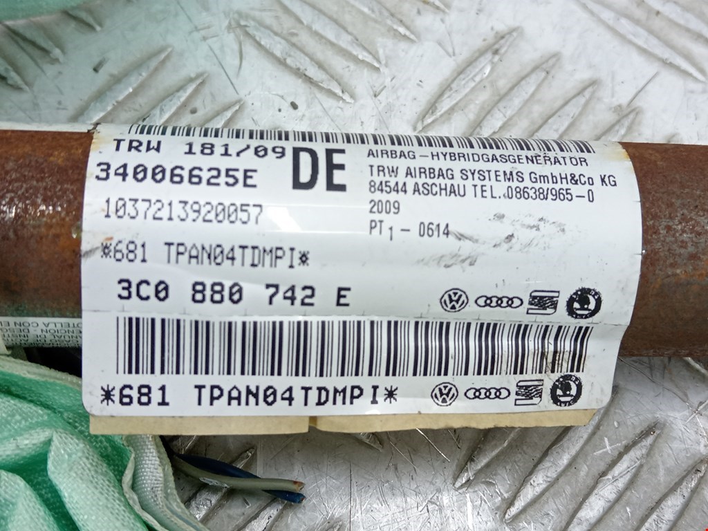 Подушка безопасности боковая (шторка) VOLKSWAGEN Passat B6 2005-2011