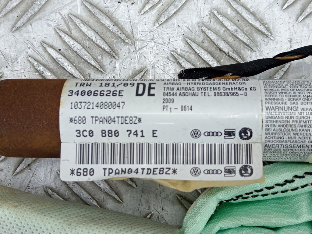 Подушка безопасности боковая (шторка) VOLKSWAGEN Passat B6 2005-2011