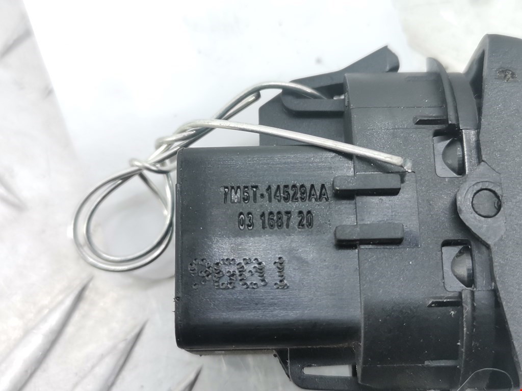 Кнопка стеклоподъемника FORD Kuga 2008-2012