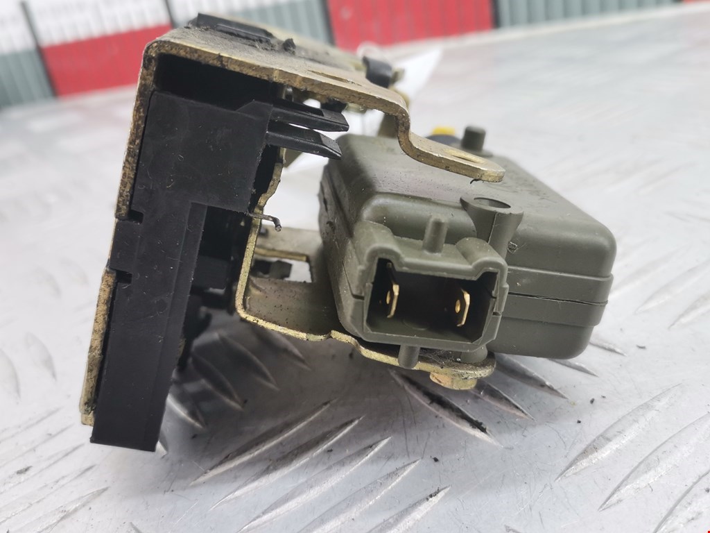 Замок двери передней левой OPEL Movano B 2010-н.в.