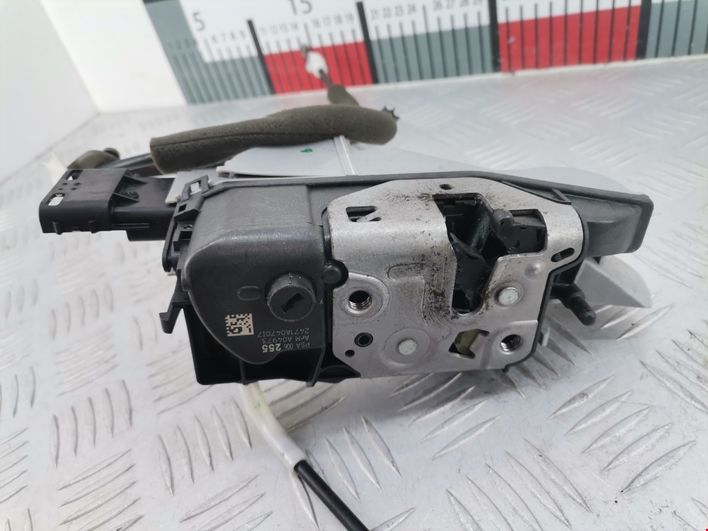 Замок двери передней правой CITROEN DS3 2009-2015