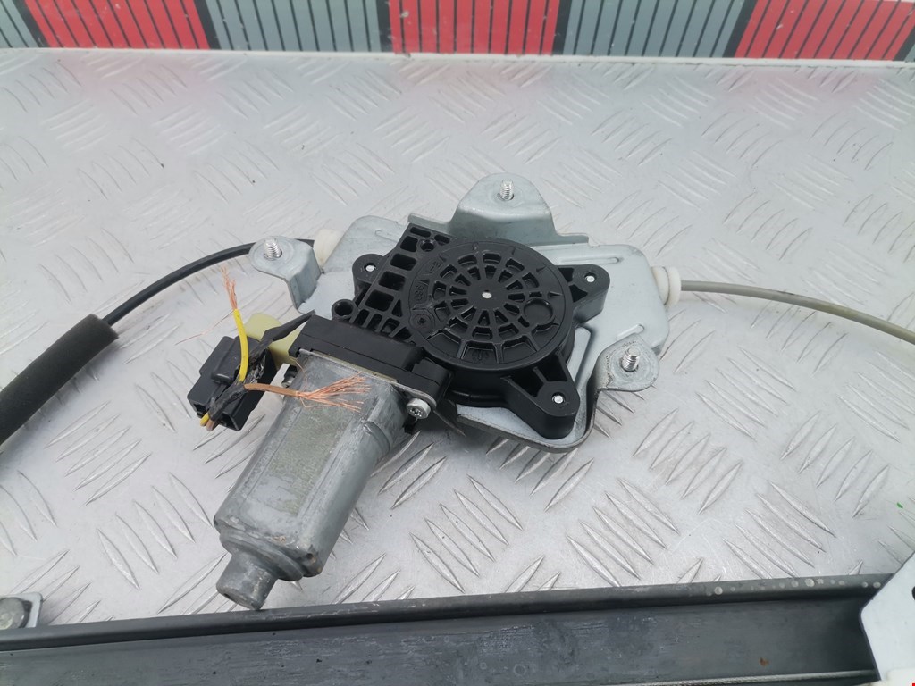 Стеклоподъемник передний правый KIA Picanto 2004-2011