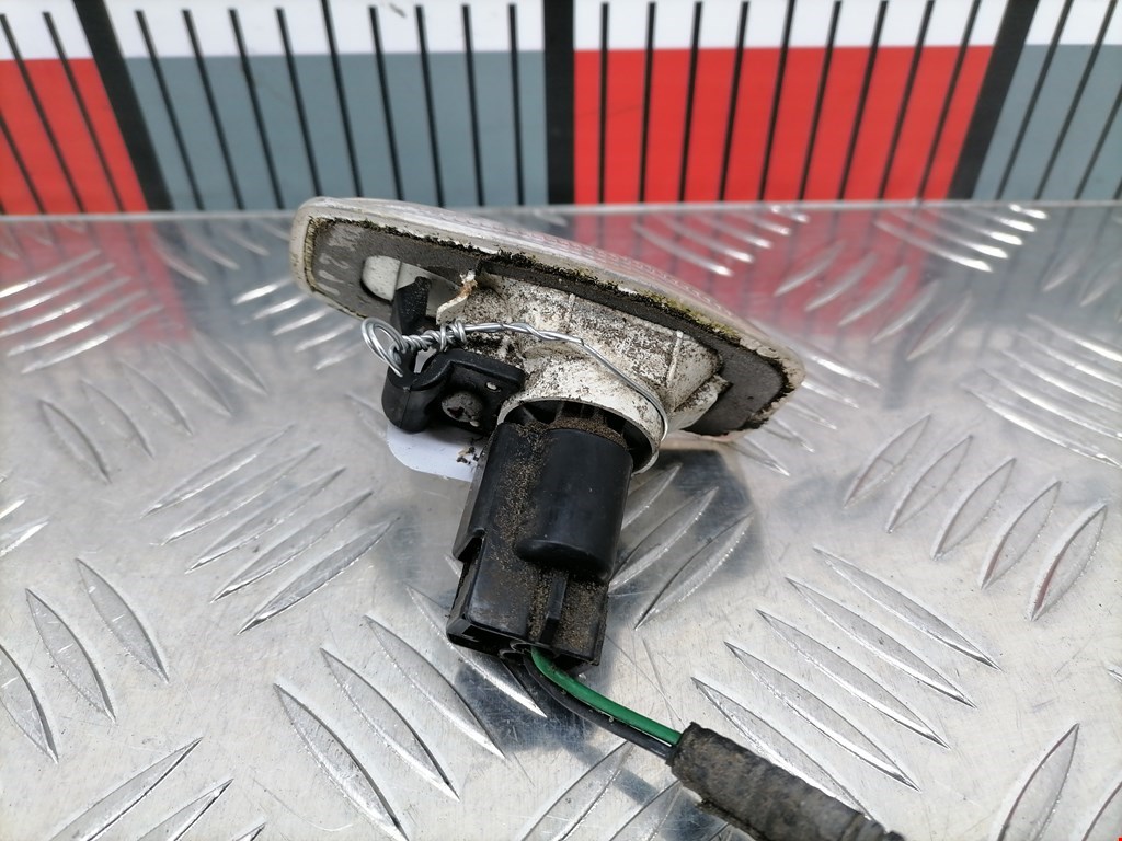 Повторитель на крыло HYUNDAI Getz 2002-2011