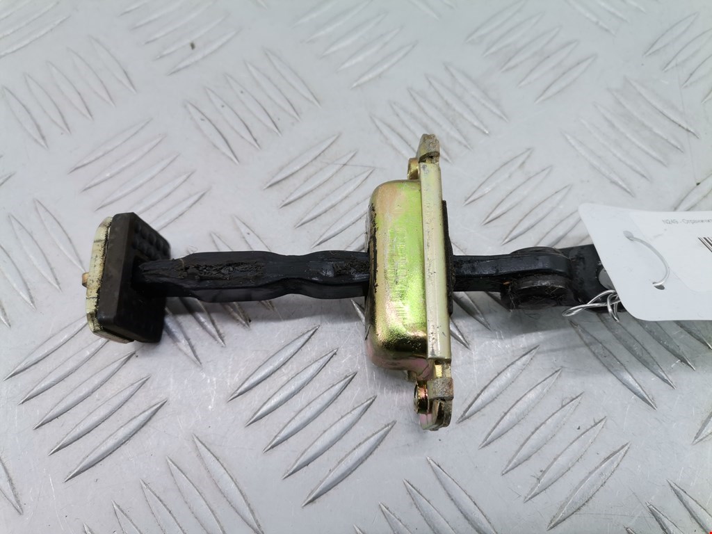 Ограничитель открывания двери KIA Magentis 2000-2006