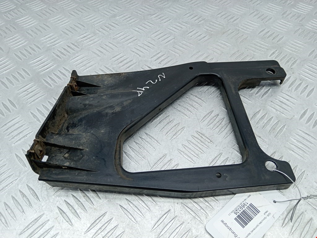 Кронштейн (крепление) заднего бампера левый BMW 1-Series (E81/E82/E87/E88) (2004-2014)