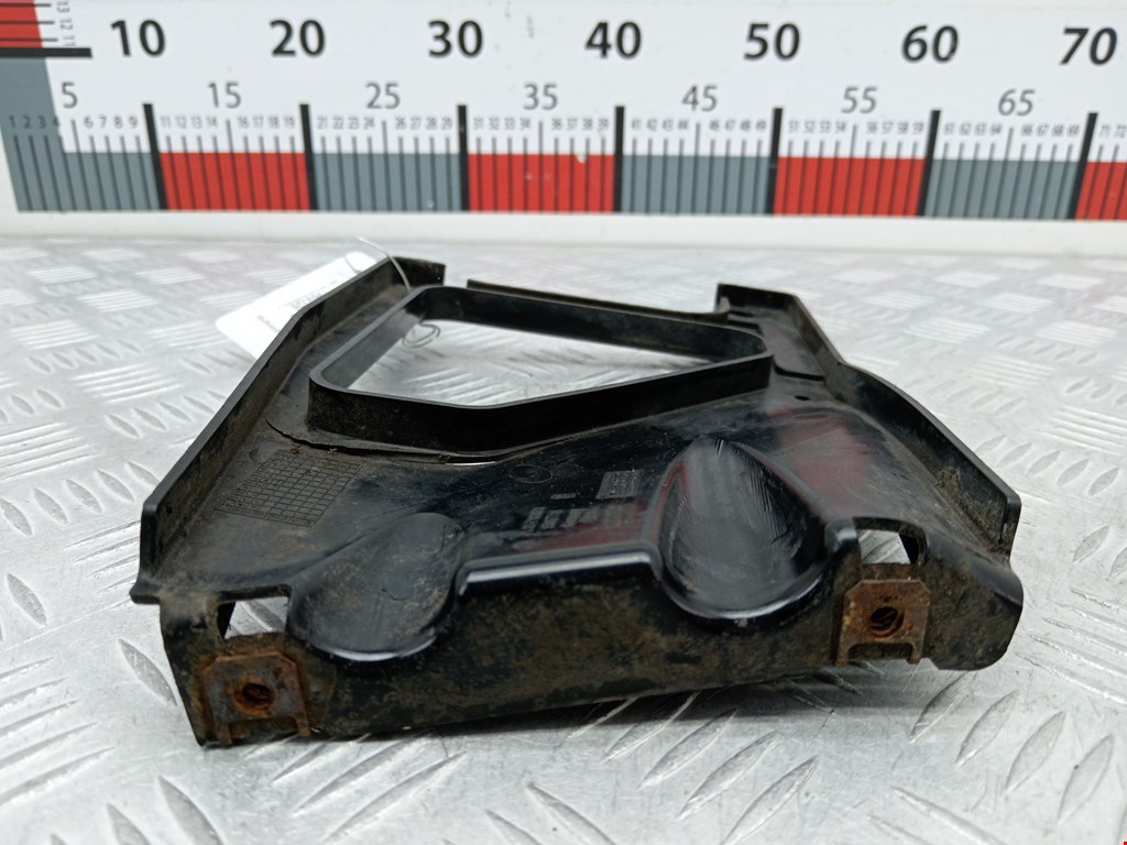 Кронштейн заднего бампера левый правый BMW 1er E81\E87 2004-2011