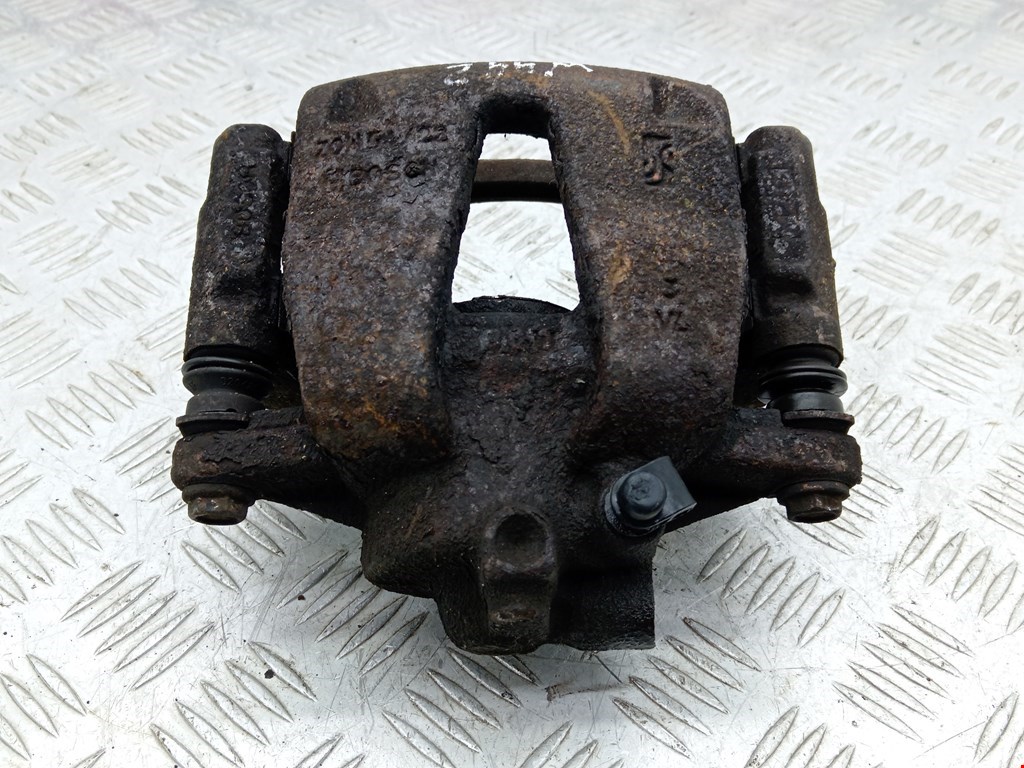 Суппорт передний правый OPEL Corsa D 2006-2014