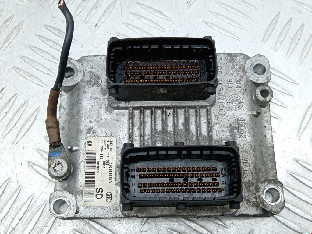 Блок управления двигателем Opel Corsa C (2000-2006)