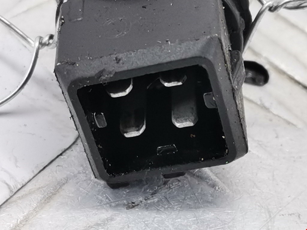 Датчик температуры (охлаждающей жидкости) RENAULT Megane II 2002-2009