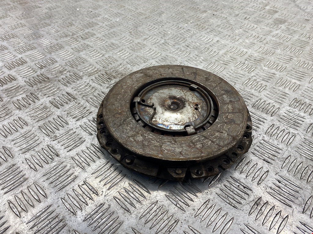 Маховик (демпфер сцепления) VOLKSWAGEN Golf IV 1997-2003