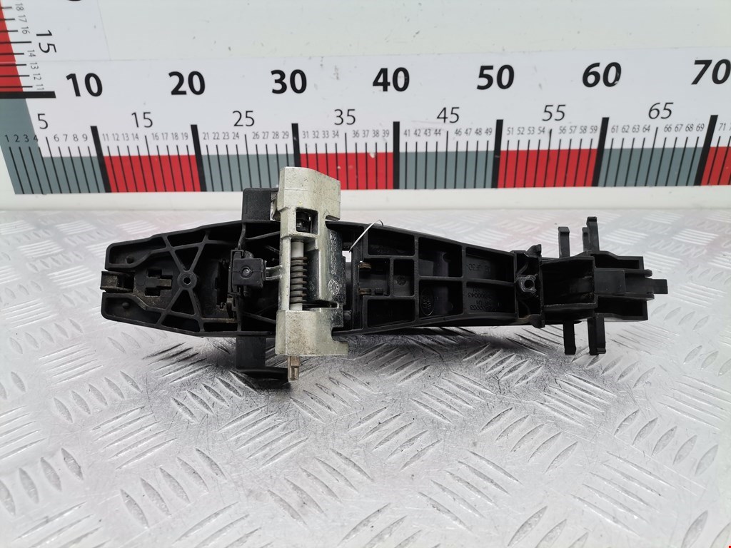 Ручка двери задней наружная левая LAND ROVER Discovery III 2005-2009