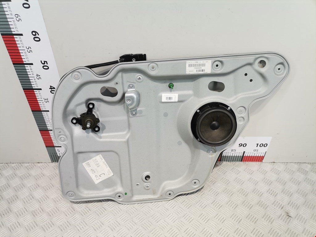 Стеклоподъемник задний правый VOLKSWAGEN Touran 2003-2010