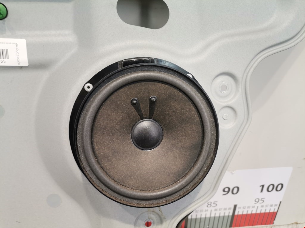 Стеклоподъемник задний правый VOLKSWAGEN Touran 2003-2010