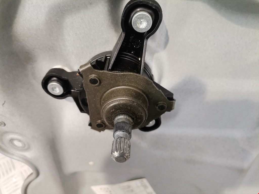 Стеклоподъемник задний правый VOLKSWAGEN Touran 2003-2010