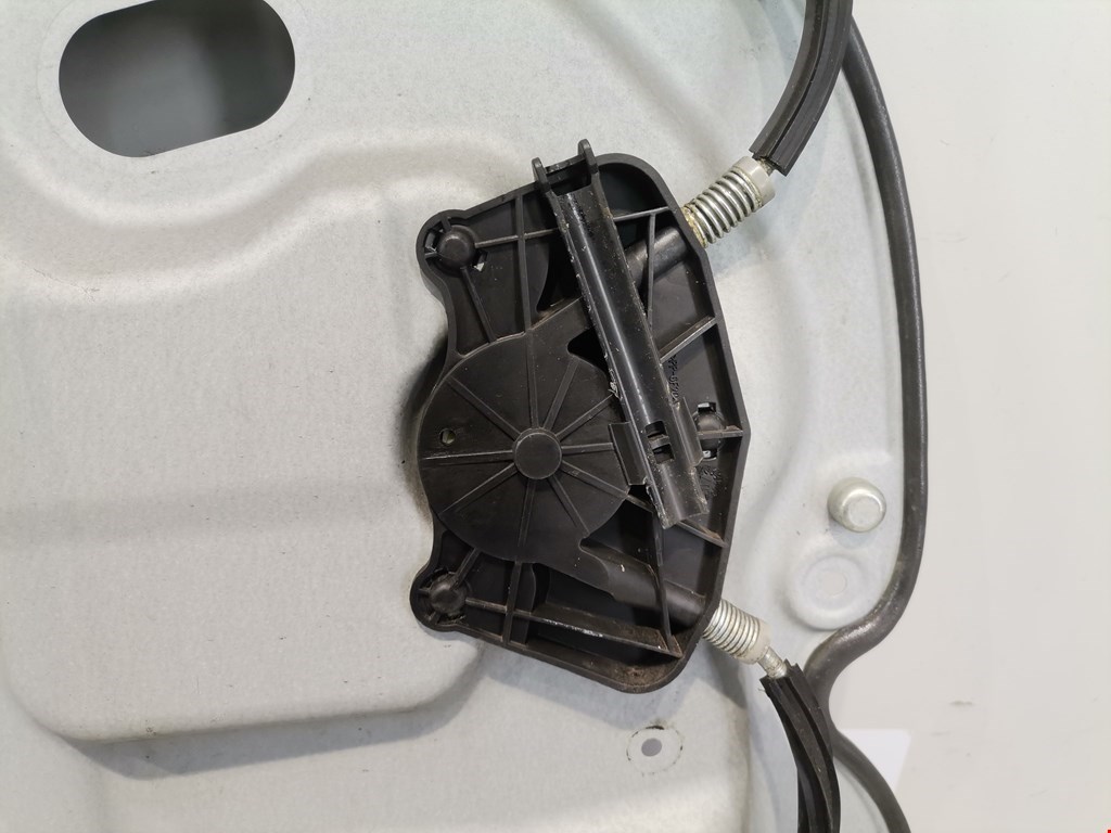 Стеклоподъемник задний правый VOLKSWAGEN Touran 2003-2010