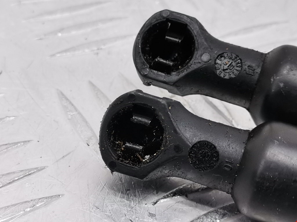 Амортизатор крышки (двери) багажника PEUGEOT 207 2006-2015