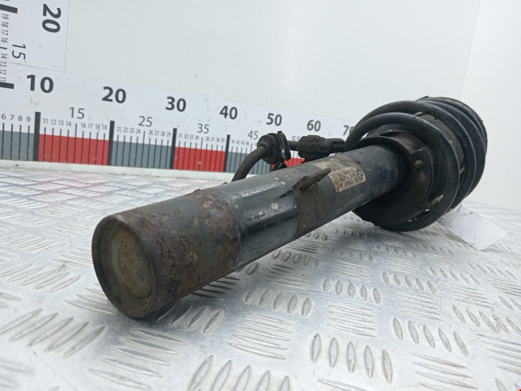 Амортизатор передний левый BMW 1er E81\E87 2004-2011