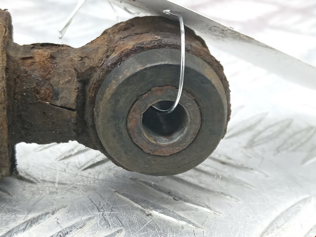 Амортизатор передний левый MERCEDES-BENZ C-Class C-klasse W202 1993-2000