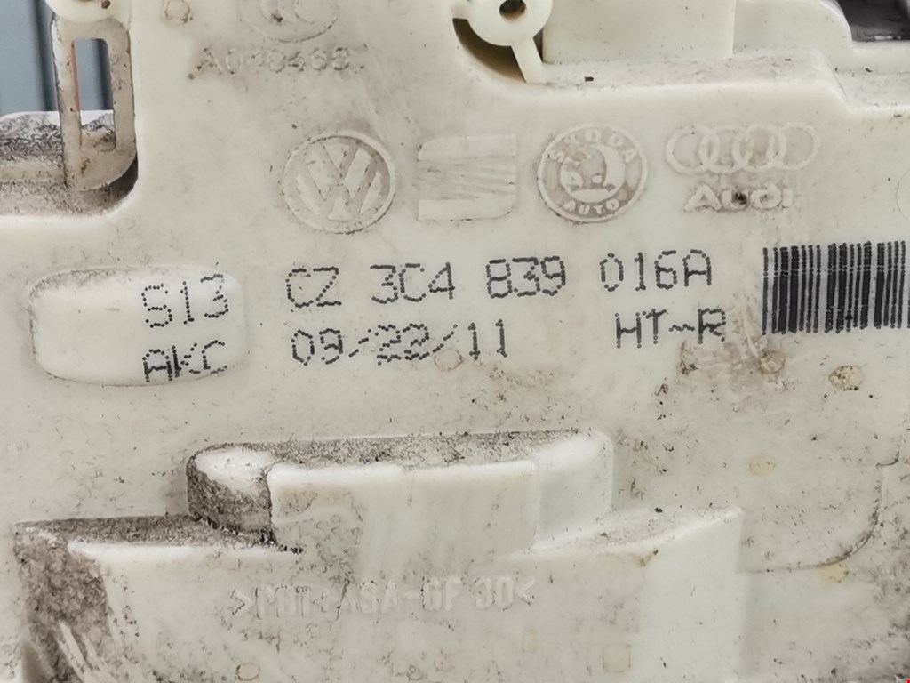 Замок двери задней правой VOLKSWAGEN Passat B7 2011-2015