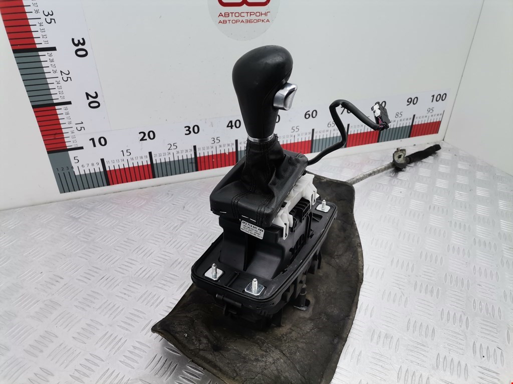 Кулиса (селектор) АКПП/МКПП в салоне AUDI A6 C6 2004-2010