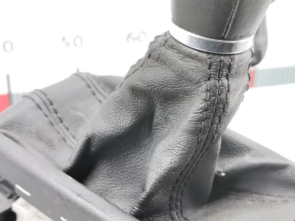 Кулиса (селектор) АКПП/МКПП в салоне AUDI A6 C6 2004-2010