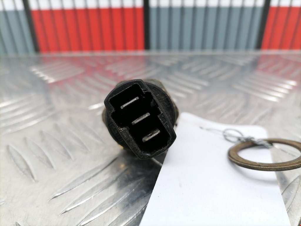 Датчик температуры (охлаждающей жидкости) VOLKSWAGEN Passat B5 1997-2005