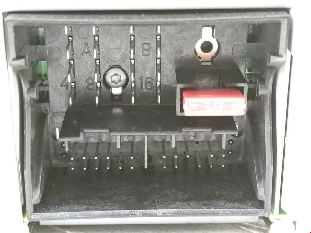 Магнитола VOLKSWAGEN Passat B6 2005-2011