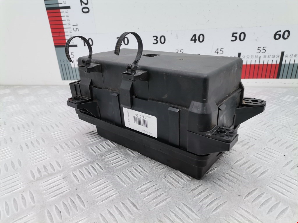 Блок реле KIA Sorento 2002-2009