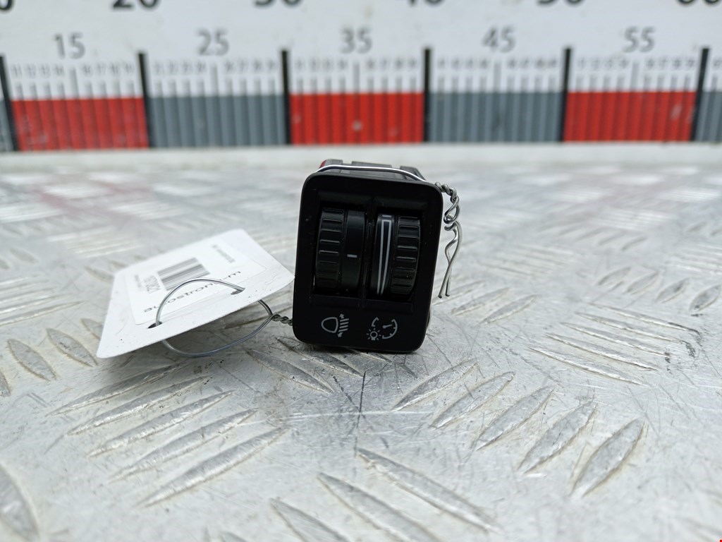 Кнопка корректора фар VOLKSWAGEN Passat B6 2005-2011