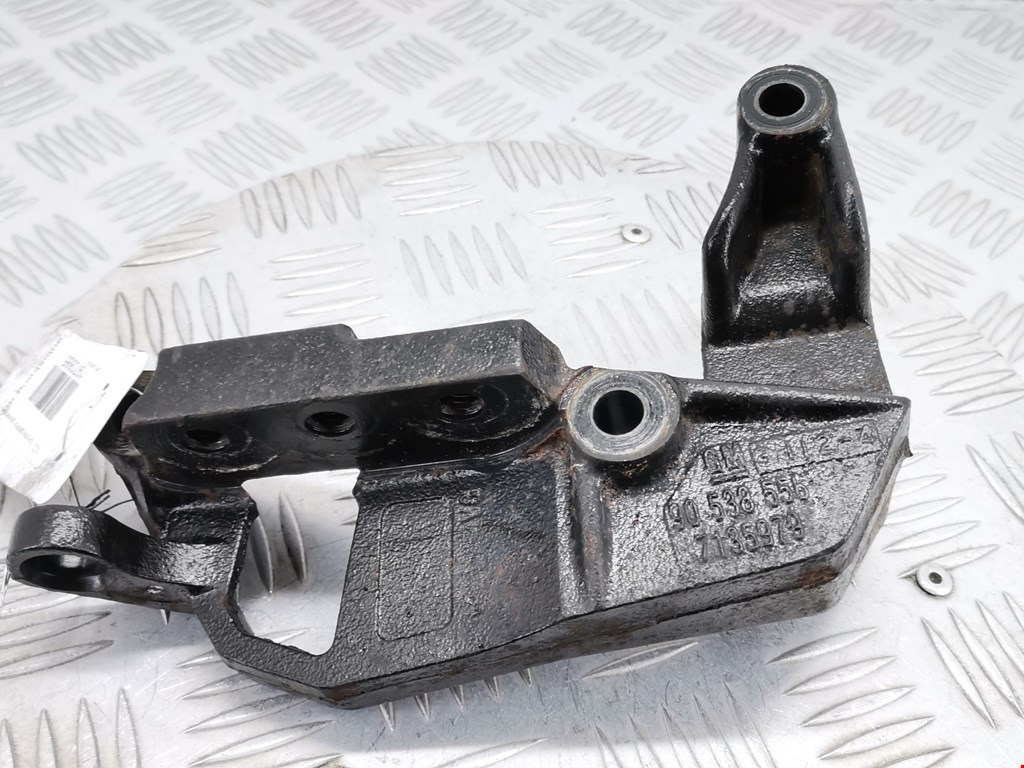 Кронштейн (крепление лапа) двигателя Opel Zafira A (1999-2006)
