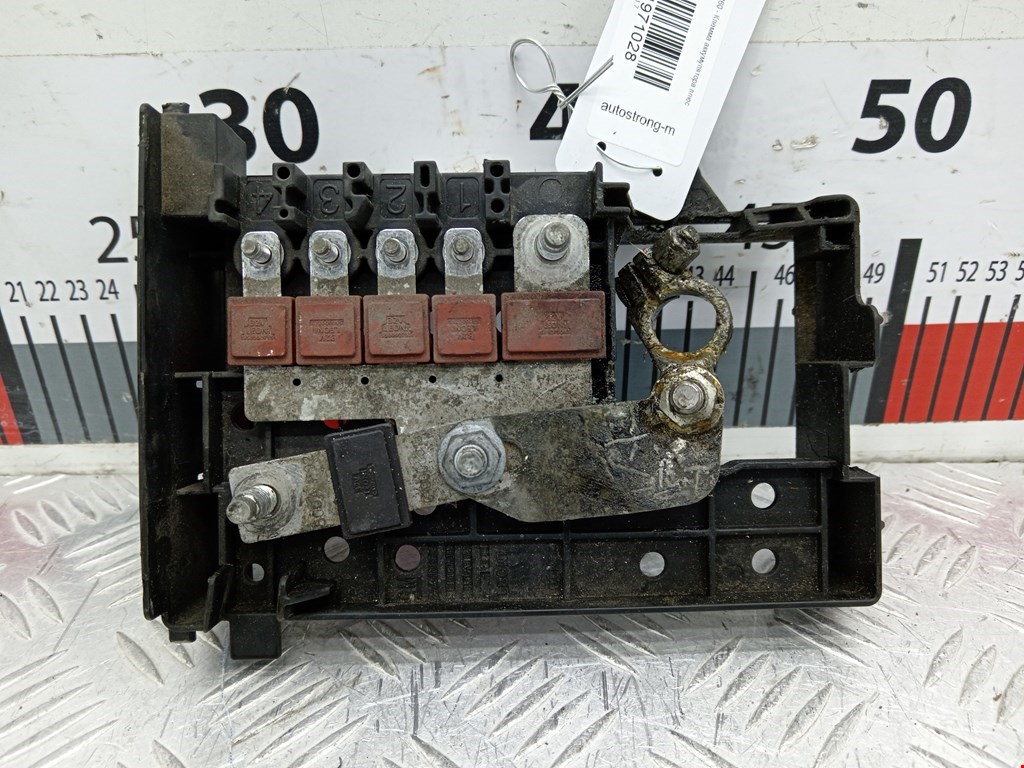 Клемма аккумулятора (плюс) + OPEL Astra J 2009-2017