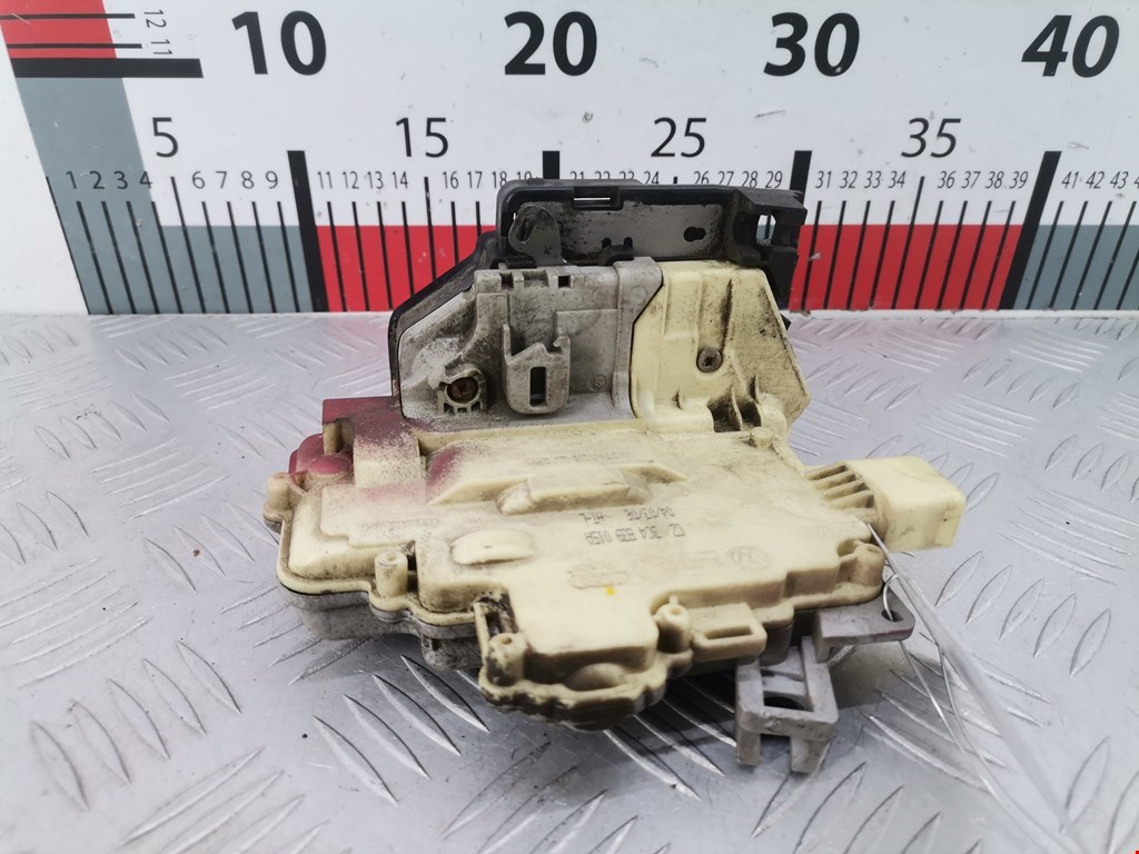Замок двери задней левой VOLKSWAGEN Passat B6 2005-2011