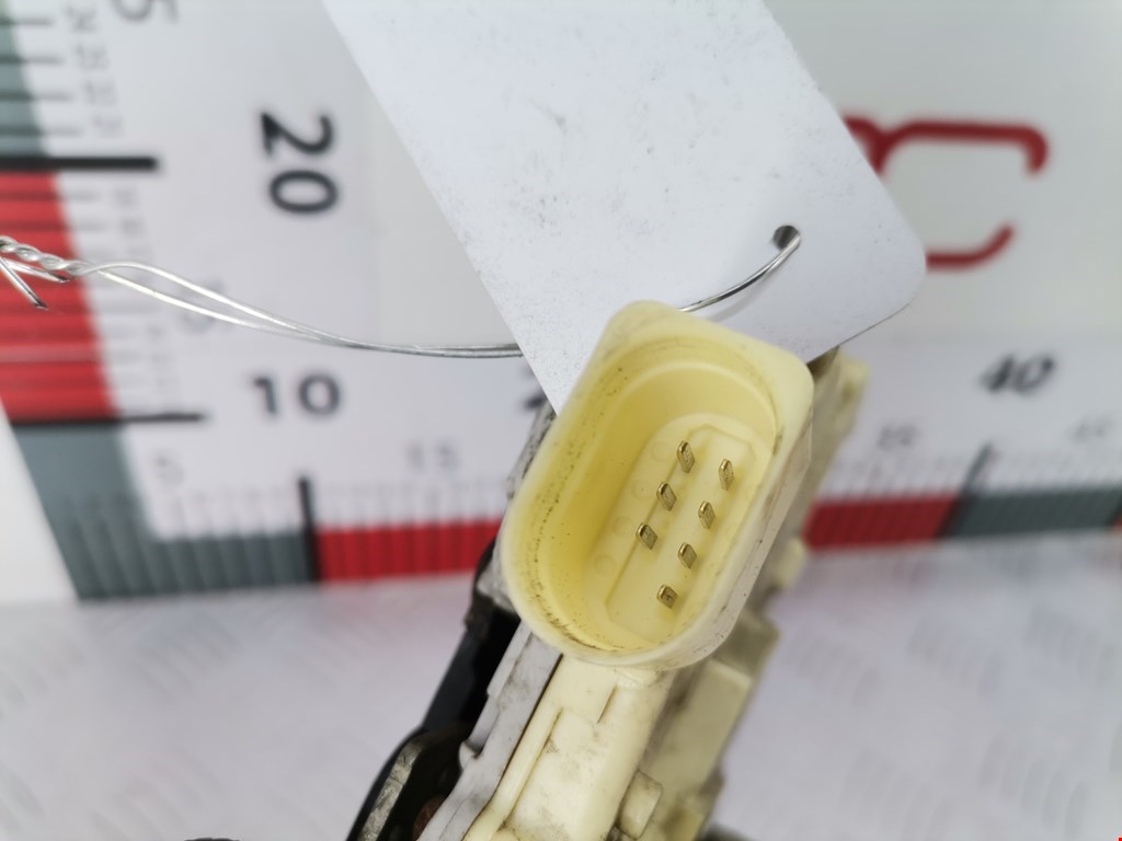 Замок двери задней левой VOLKSWAGEN Passat B6 2005-2011