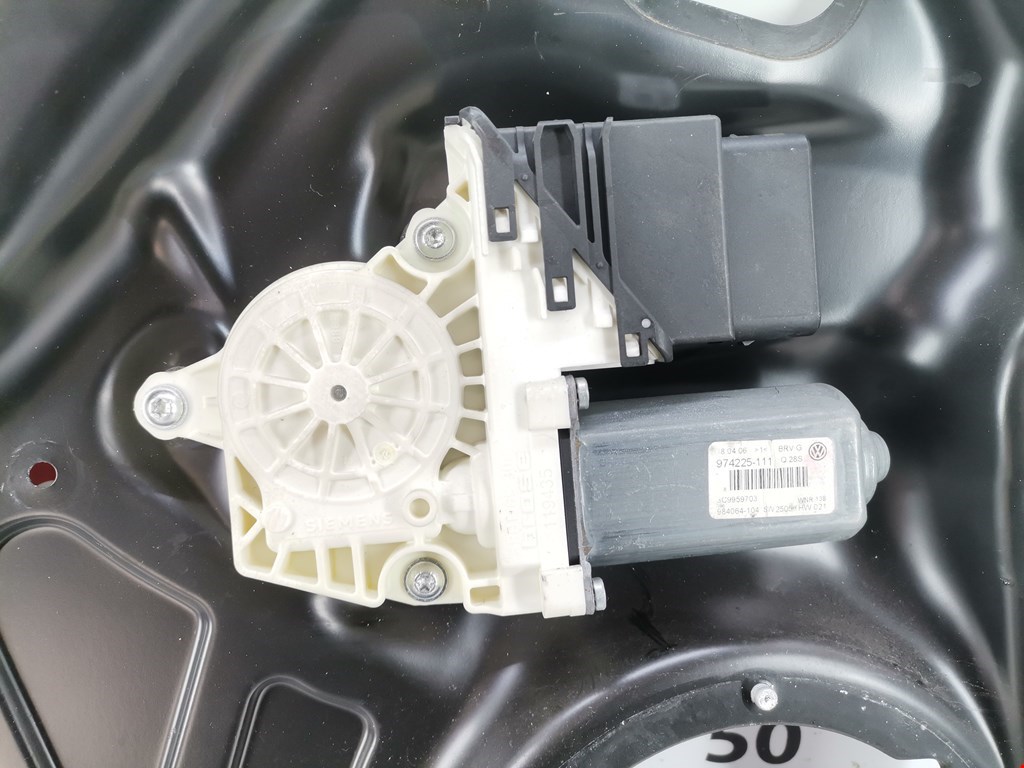 Стеклоподъемник задний левый VOLKSWAGEN Passat B6 2005-2011