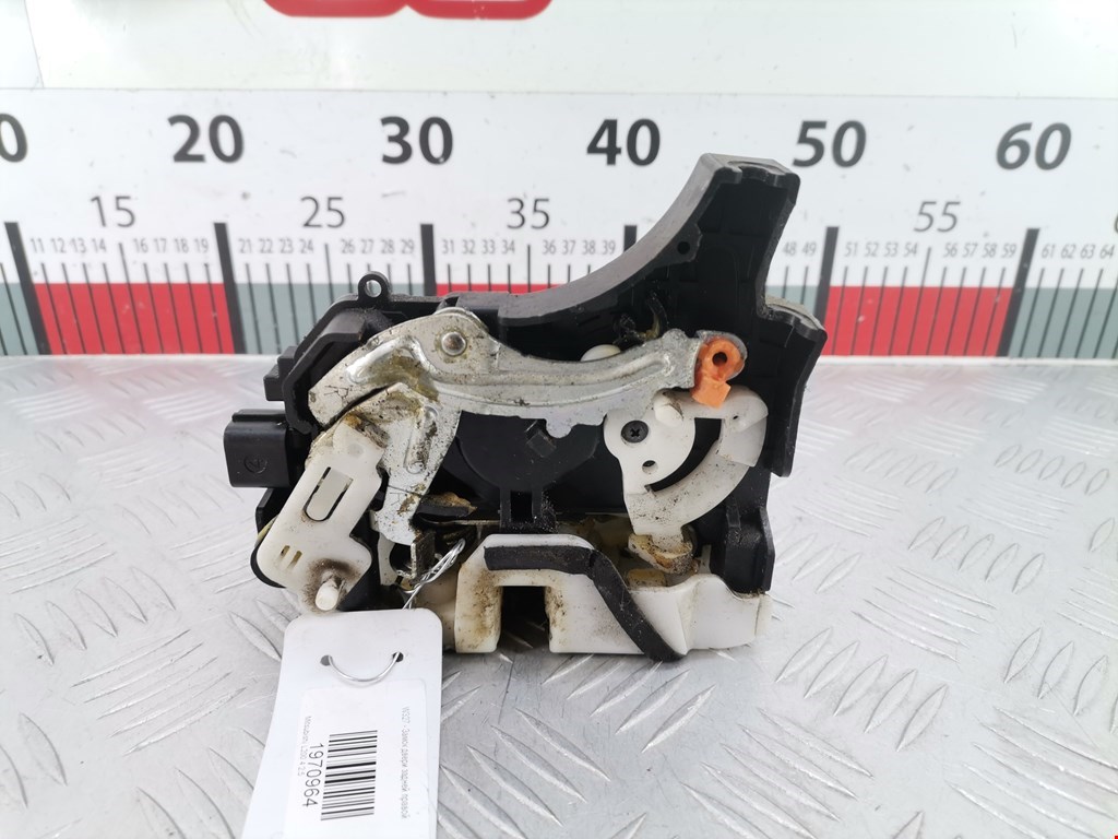 Замок двери задней правой MITSUBISHI L200 KB 2006-2015