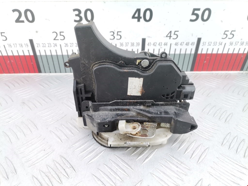 Замок двери задней правой MITSUBISHI L200 KB 2006-2015