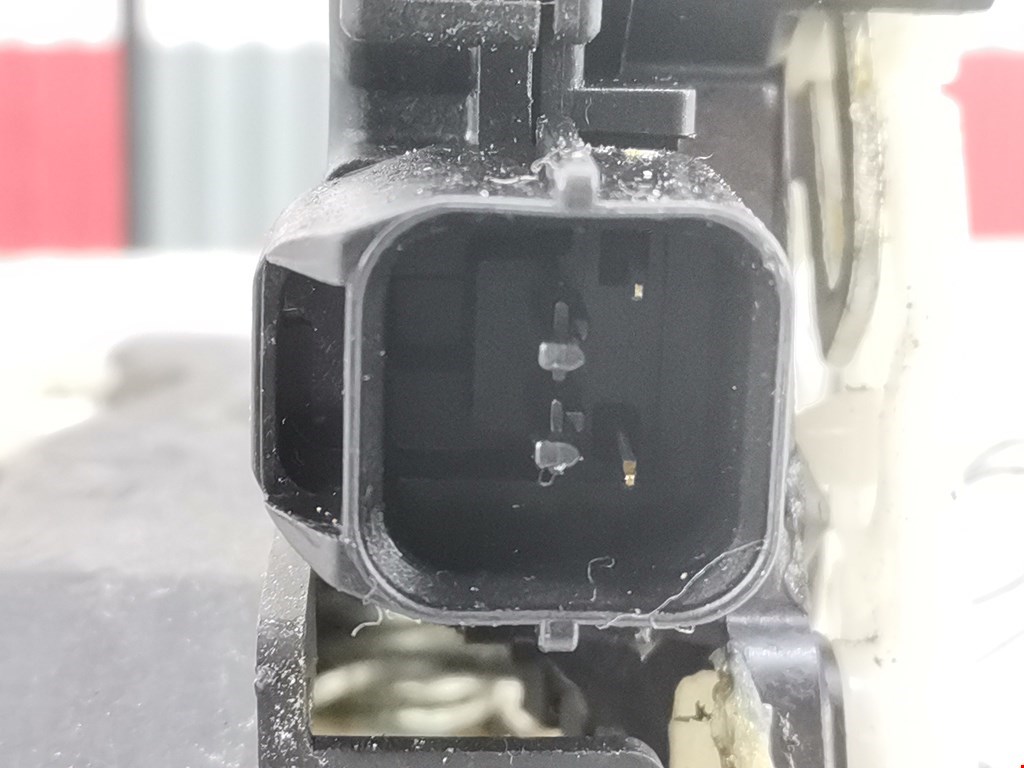 Замок двери задней правой MITSUBISHI L200 KB 2006-2015