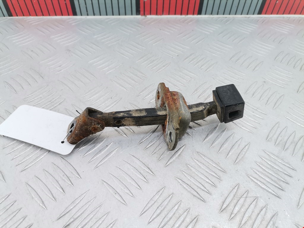 Ограничитель открывания двери MITSUBISHI L200 KB 2006-2015