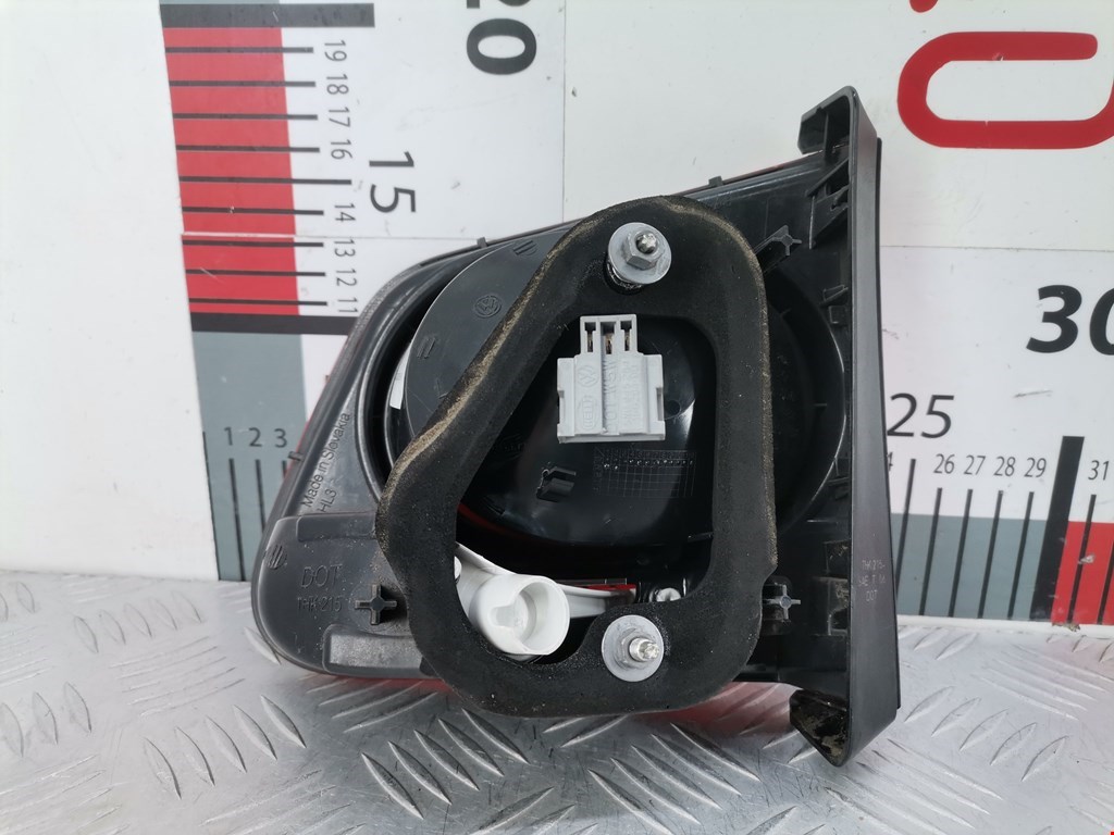 Фонарь задний внутренний левый VOLKSWAGEN Tiguan 2007-2016